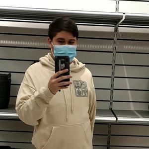 Meet your Posher, Daniel